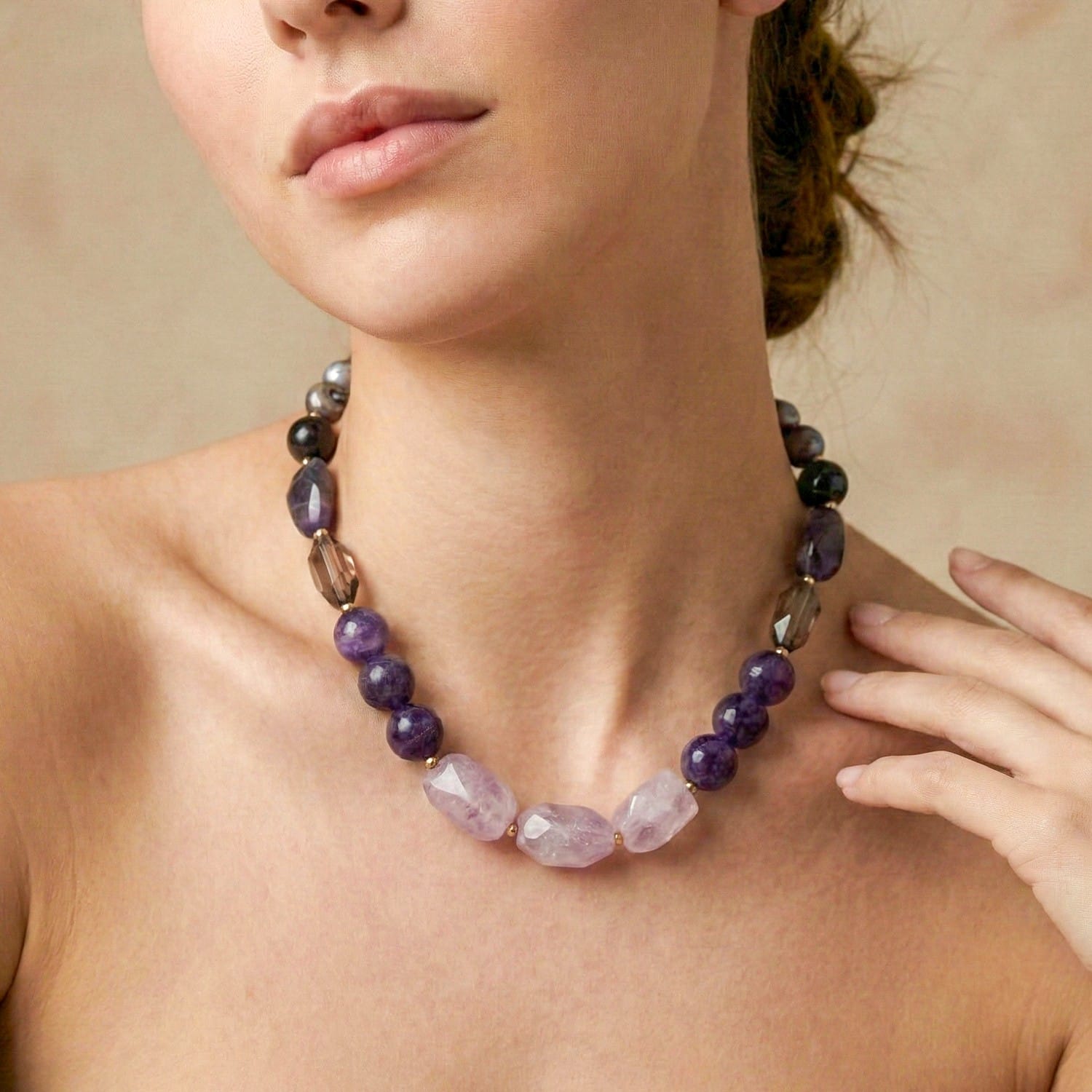 Collier plastron Belle de Nuit Nature Bijoux, porté