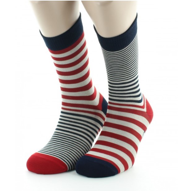 chaussettes_rayures_asymetriques_2