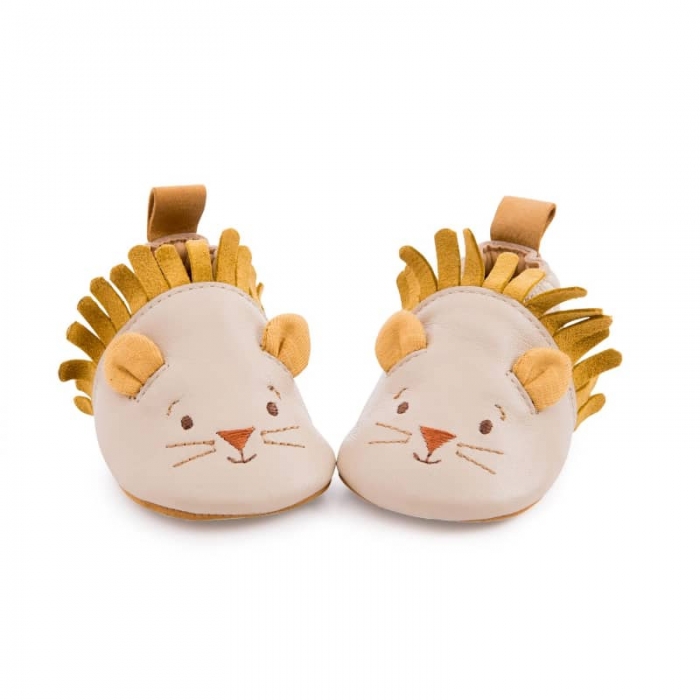 Chaussons_cuir_lion_beige_Sous_mon_baobab_Moulin_Roty_1