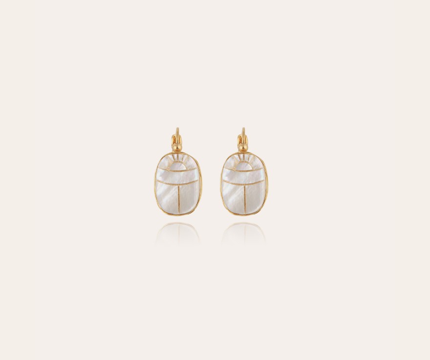 Boucles d\'oreilles Scaramouche dorées - Nacre blanche