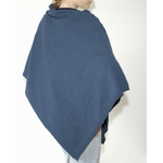 poncho-femme-laine-merinos-bleu-royal (2)