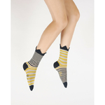 chaussettes-femme-fil-d-ecosse-couronne-marine-sur-rayures-jaunes