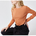 pull_donna_orange_3