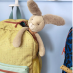 sac-a-dos-ocre-lapins-3