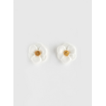 puces-oreilles-fleur-blanche-nach