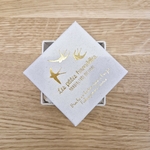 Ecrin-broche-en-laiton-dore-Les-Petites-Hirondelles