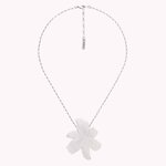 collier-pendentif-fleur-nacre-lis-blanc-nature-2