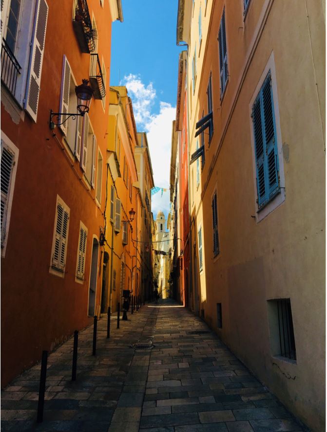 ruelle-nice-fleur-d-oranger-lavande-ambiance-provencale-huile-essentielle