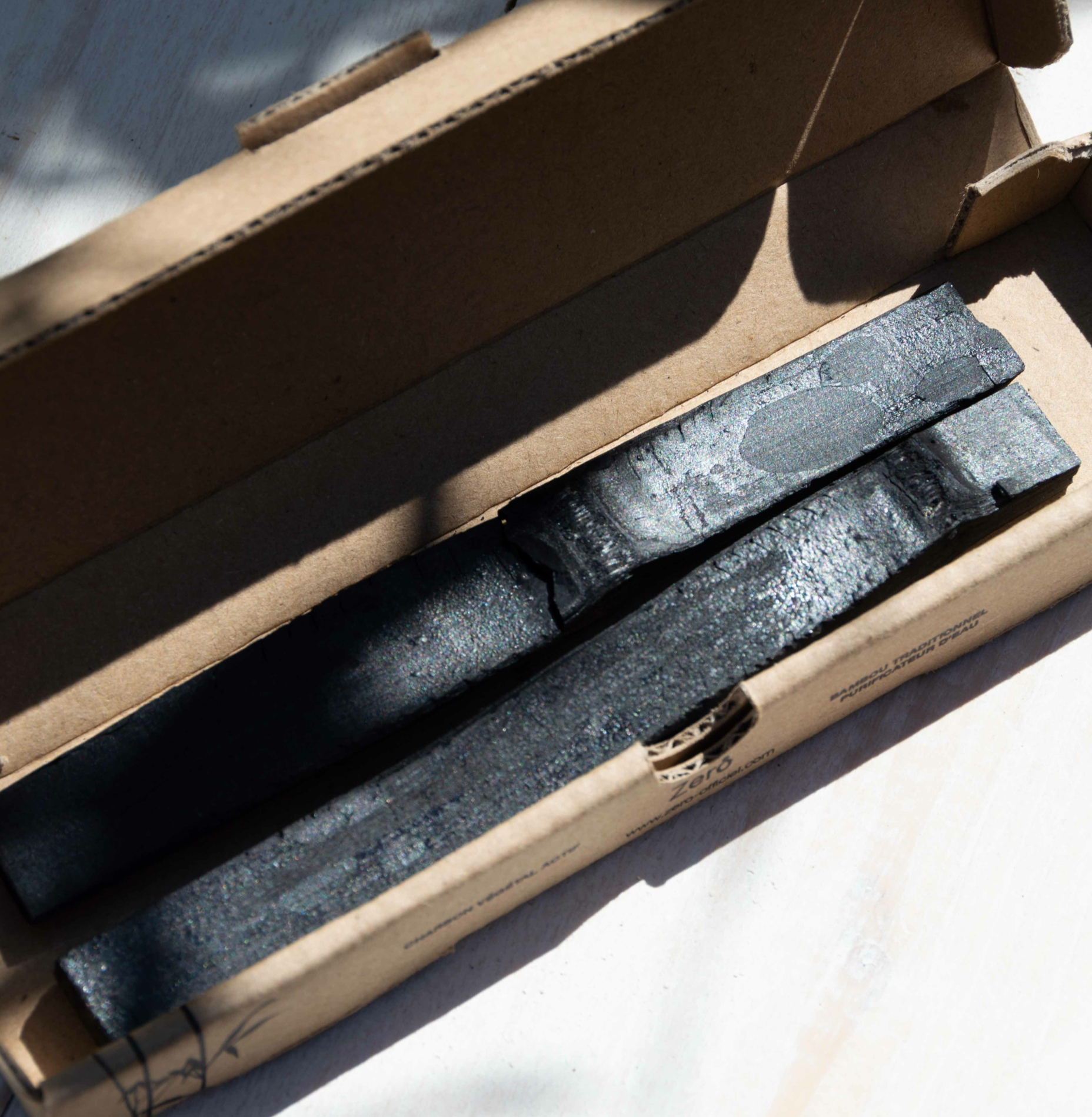 2 bâtons de charbon actif pour carafe fabriqués en France Rezo