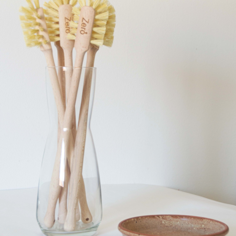 brosse à gourde et petite carafe Rezo