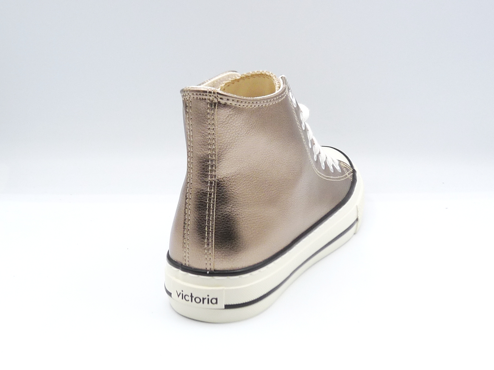 Victoria 1057106 (3)