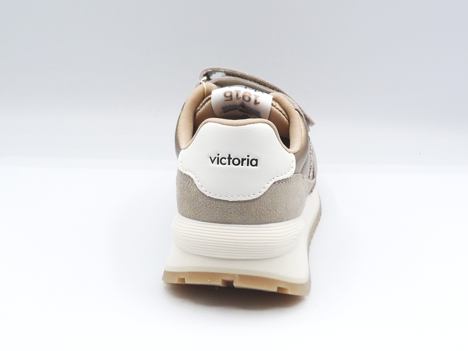 Victoria 1157105 (4)