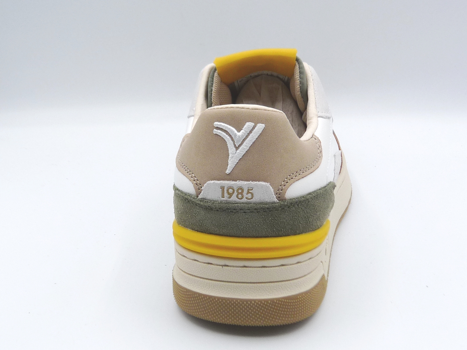 Victoria 8800124M (3)