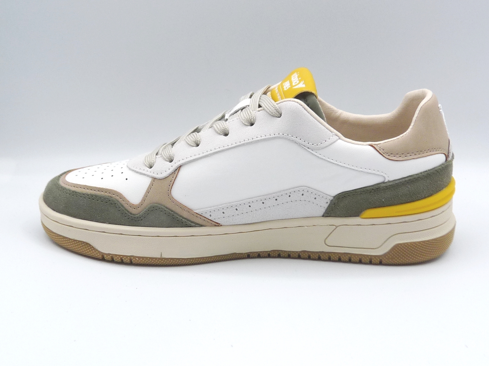 Victoria 8800124M (4)