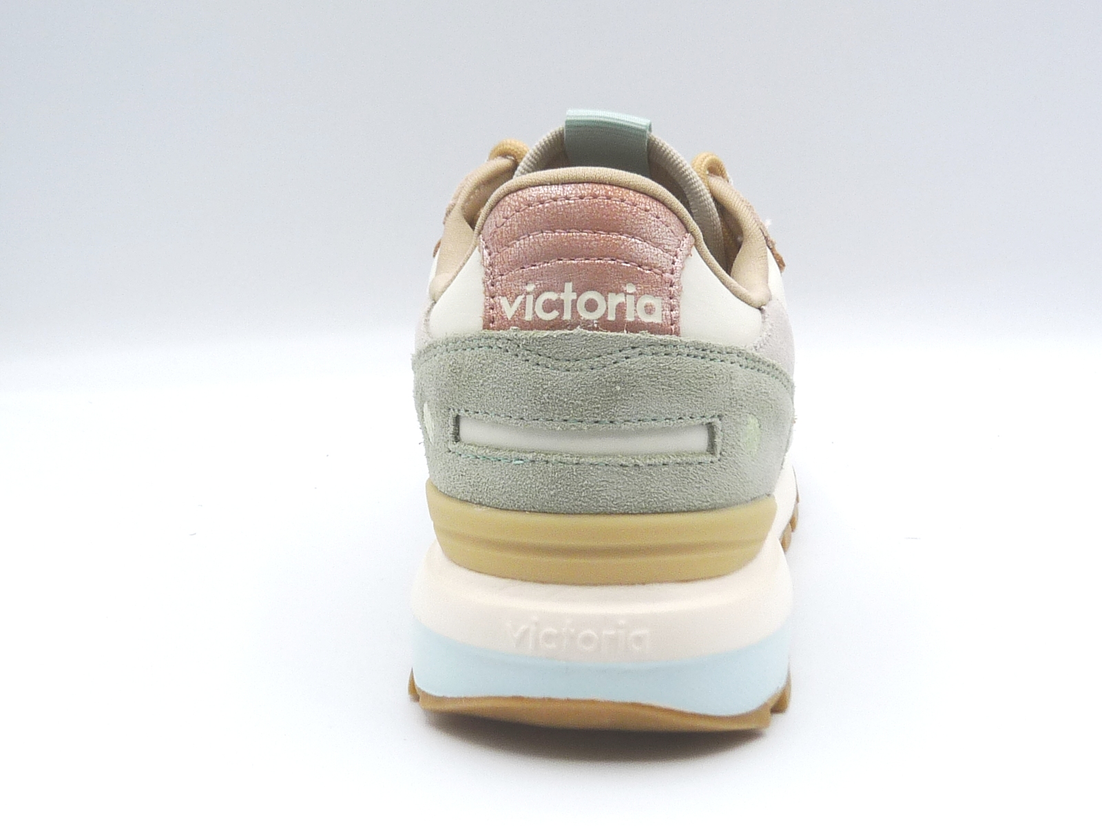 Victoria 1156116 (3)