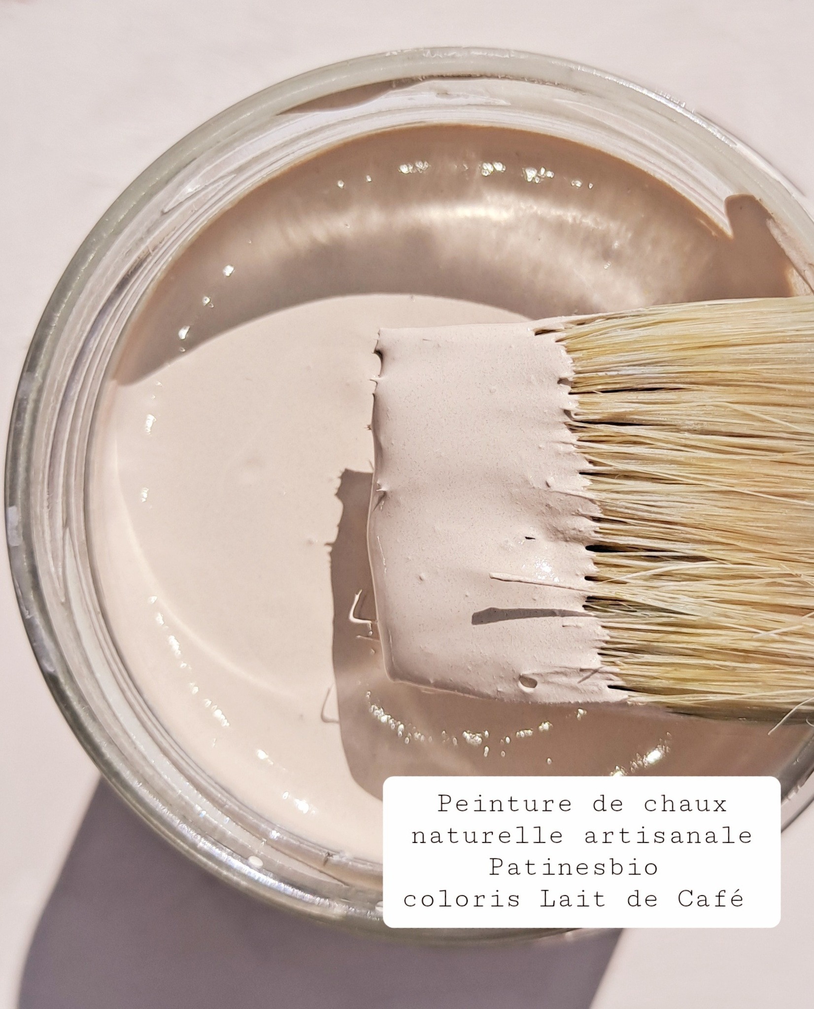 peinture de chaux lait de café