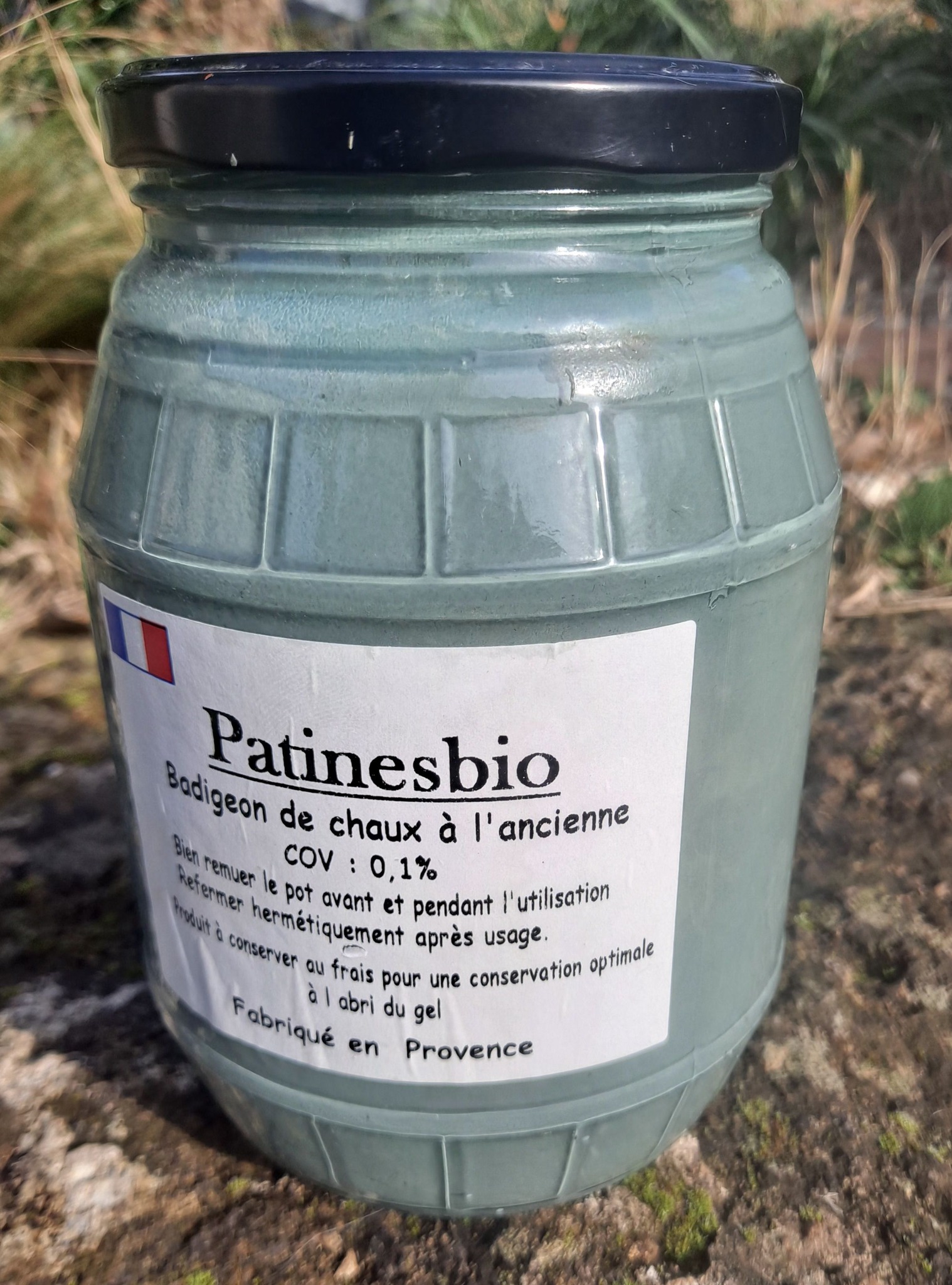 peinture de chaux vert pin de provence