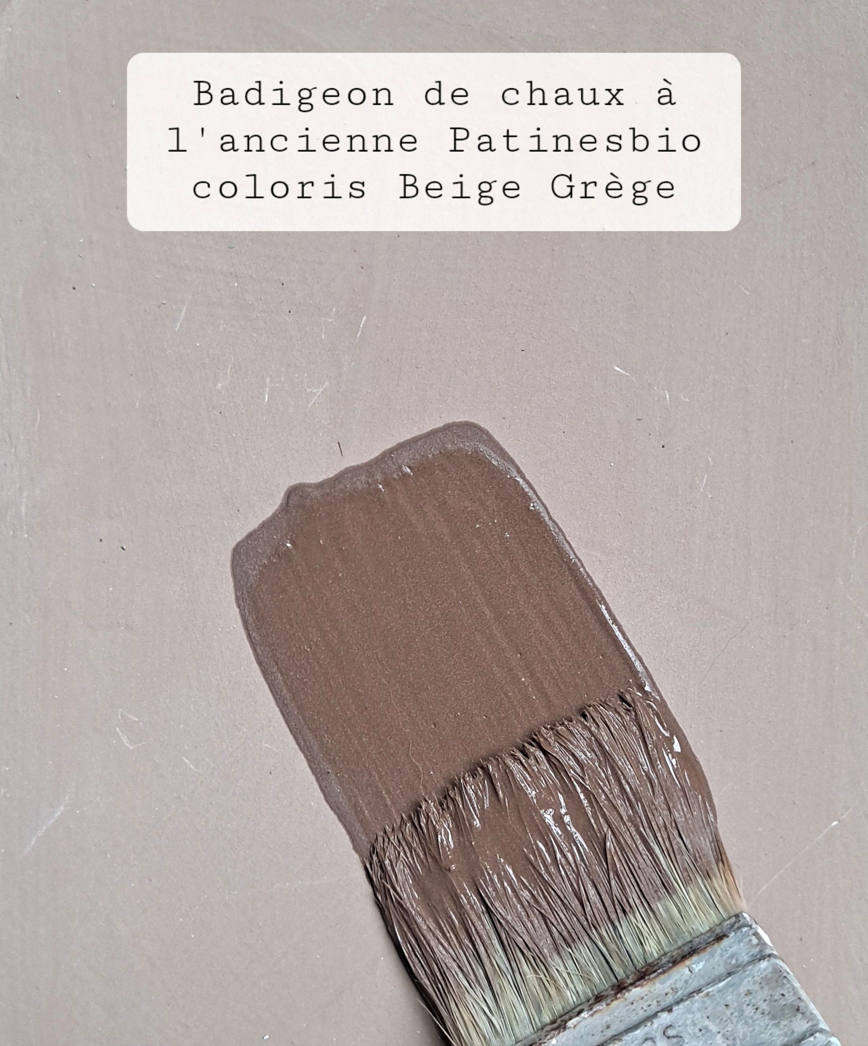 peinture chaux beige grège