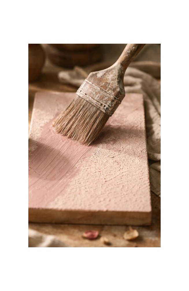 peinture de chaux rose pâle