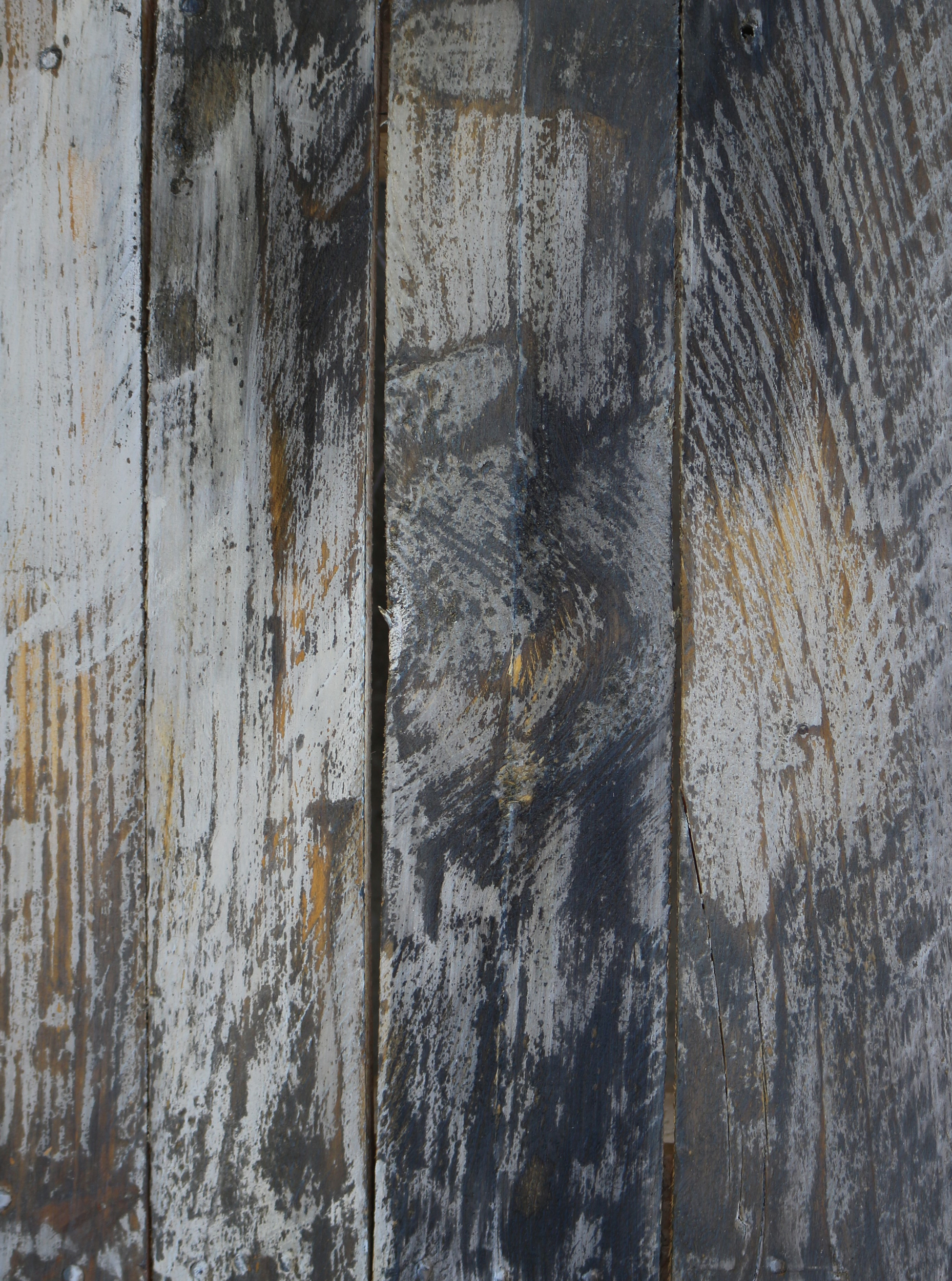 peindre le bois de palette a la chaux