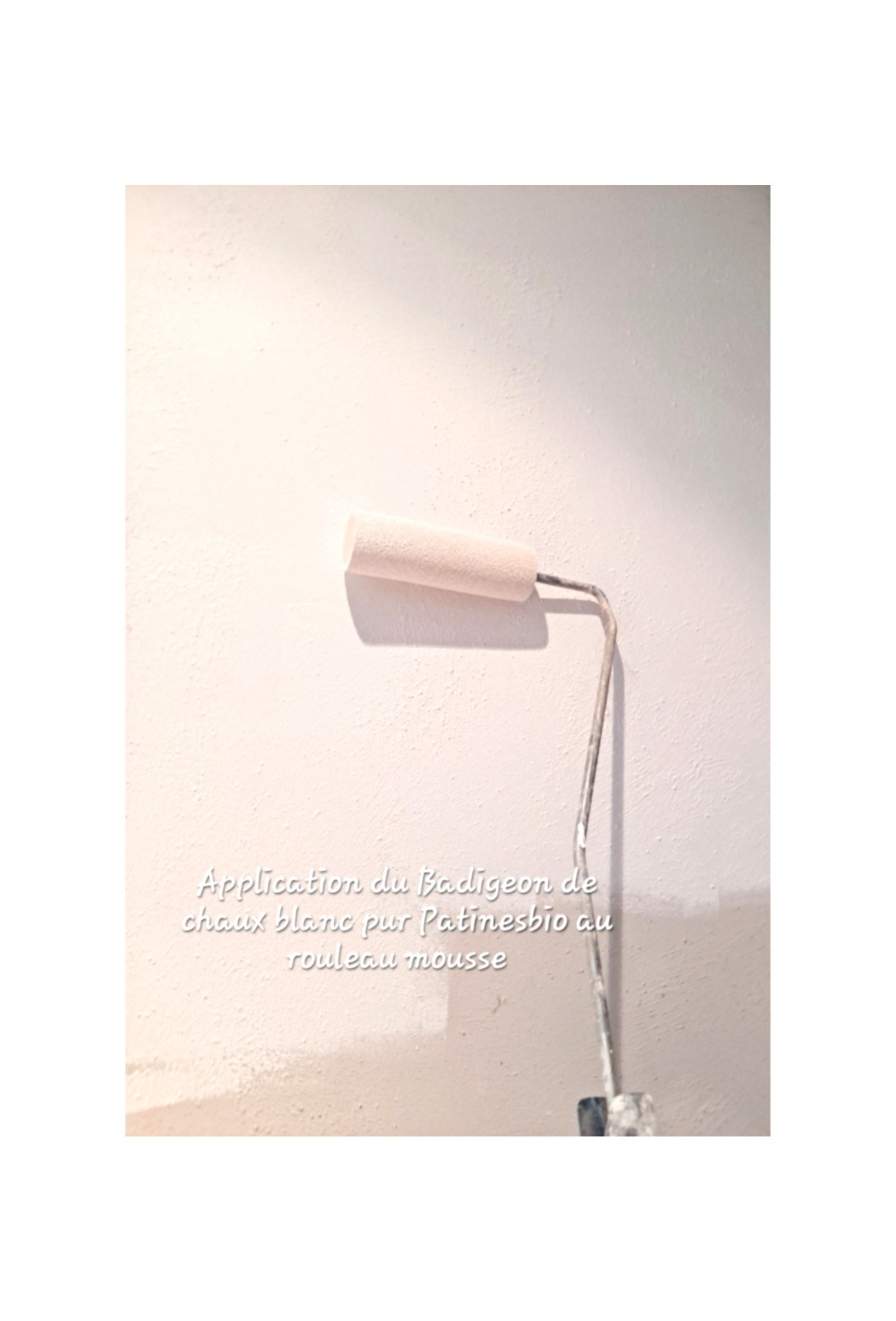 chaux appliquee avec un rouleau