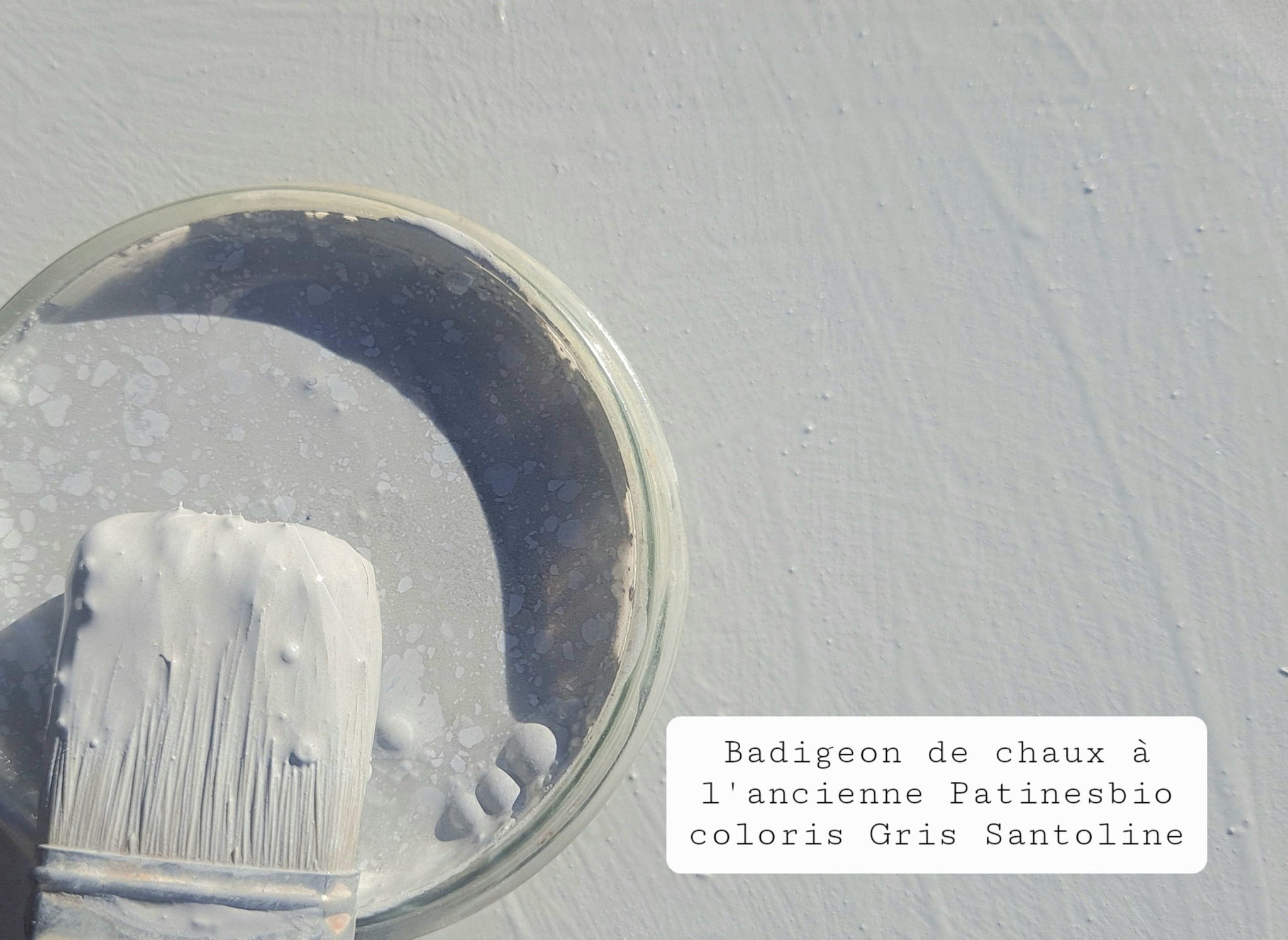 badigeon de chaux gris santoline