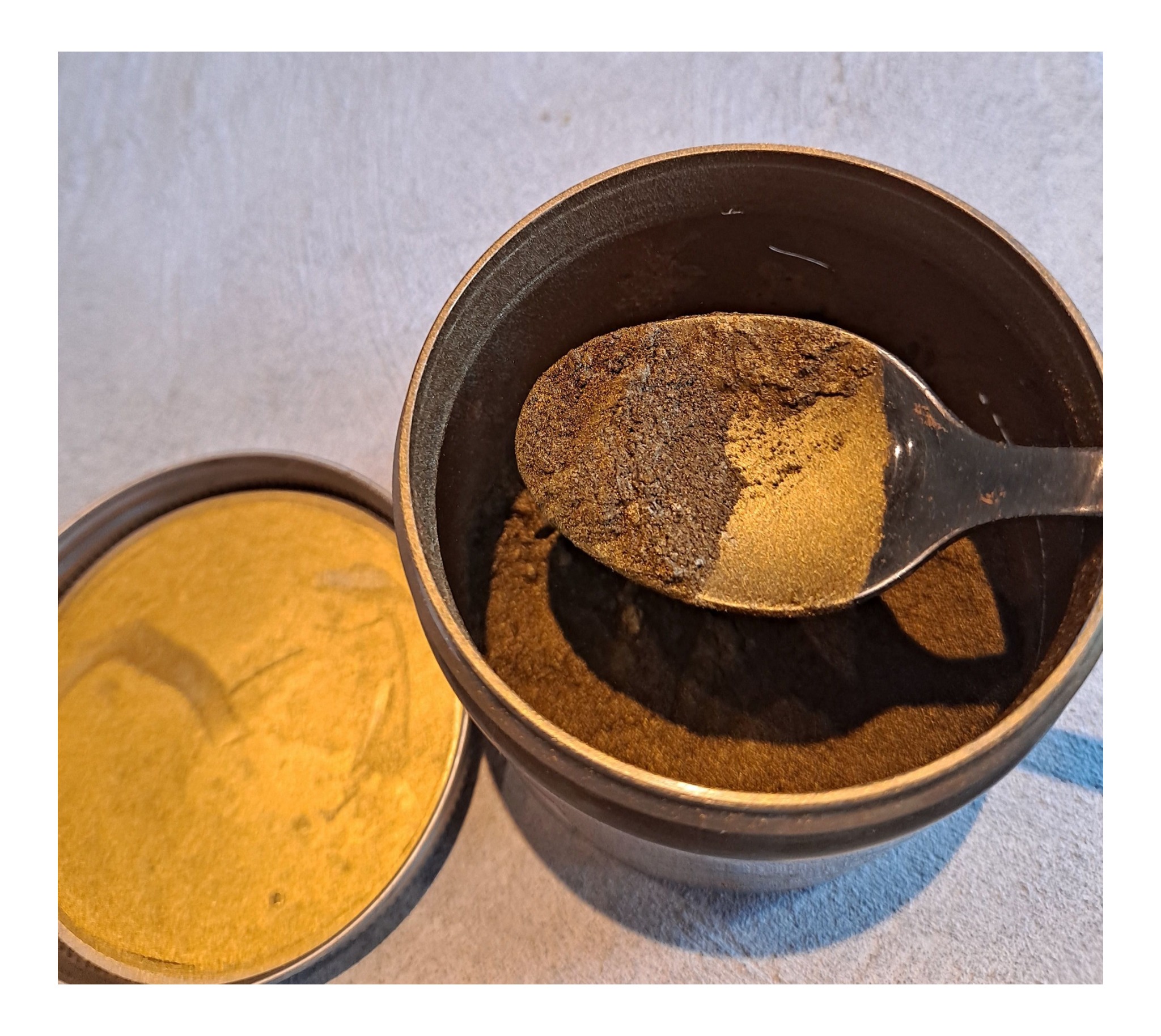 pigment métallique pour peinture naturelle
