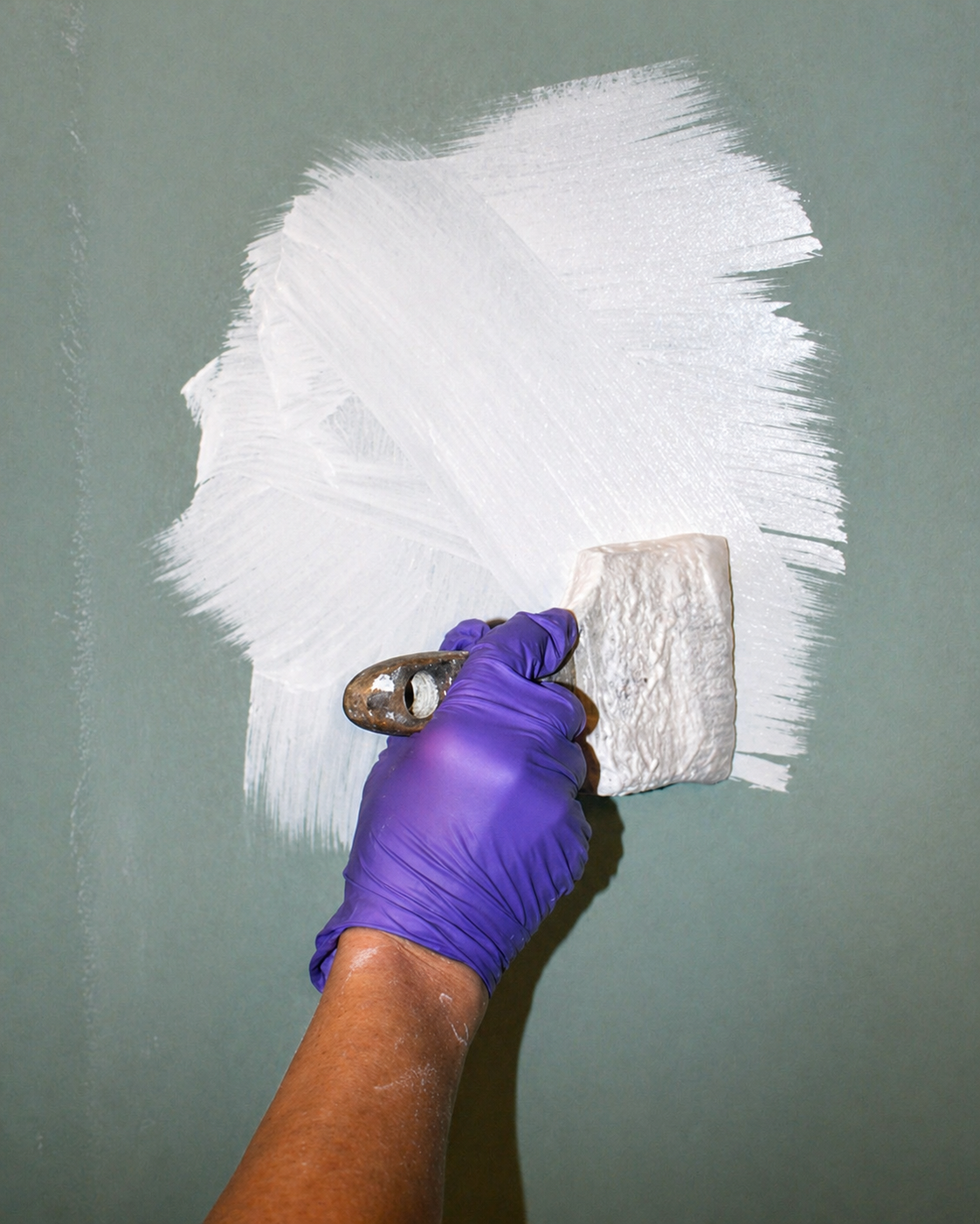 Peinture blanche à la chaux sur placo hydrofuge