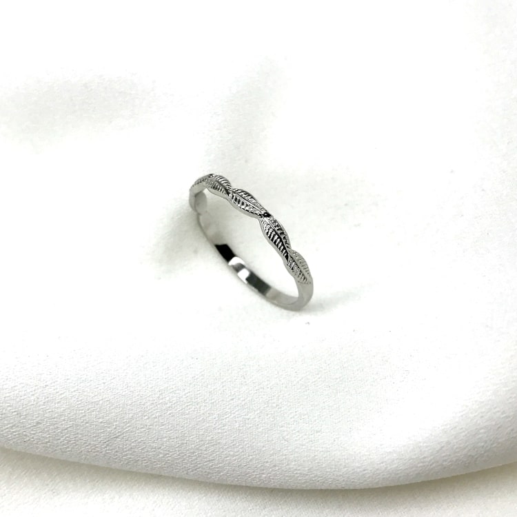 Bague fine en argent 925 motif plume
