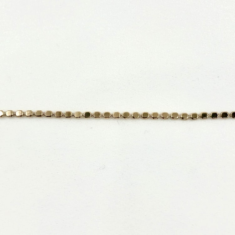 Bracelet en plaqué or 3 microns en forme de petits carrés arrondis