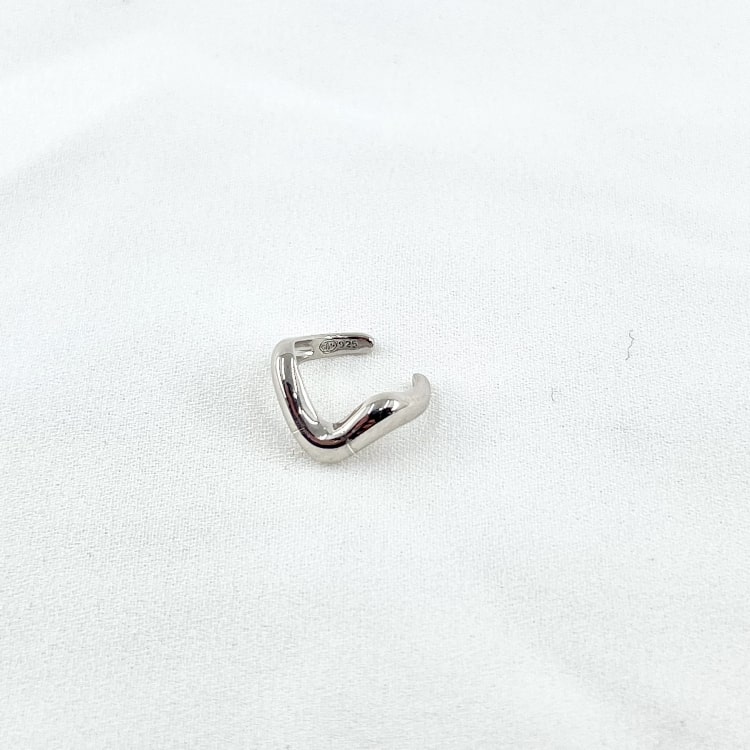 Bague oreille Wavy : Bague doreille ondulée en forme de vague. En argent 925 rhodié