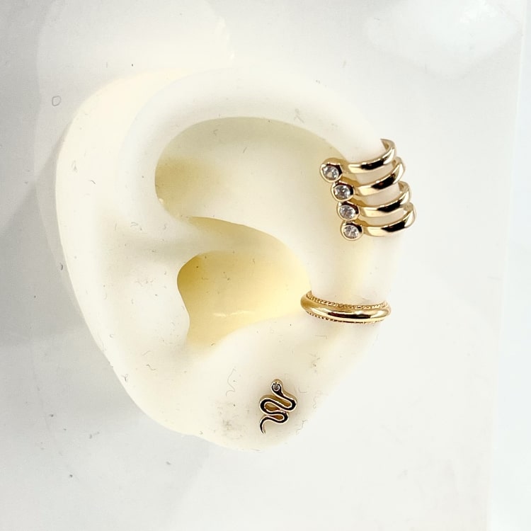Kaliya : Petites boucles doreilles en forme de serpent, en plaqué or 3 microns