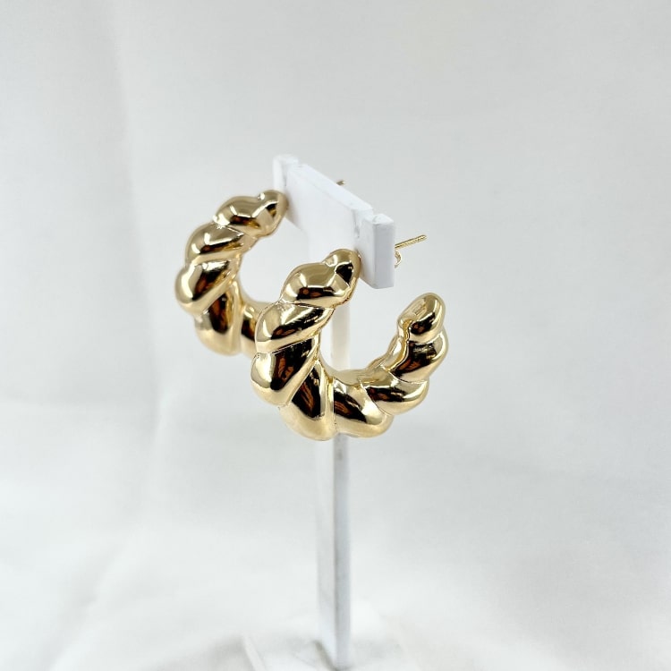 Creoles Natacha : de jolies boucles doreilles épaisses aux détails torsadés. En plaqué or 3 microns 18 carats