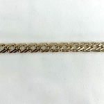Bracelet Monica en plaqué or 3 microns composé de mailles rectangulaires imbriquées les unes dans les autres. Pour un look vintage mais tendance !