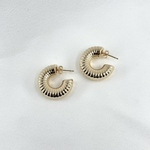 boucles doreilles Simone: de jolies créoles épaisses et rainurées en plaqué or 3 microns 18 carats