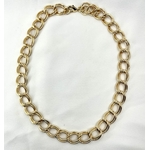 Gaspard: collier en maille double ovales et lisses qui apportera beaucoup de caractère à toutes vos tenues. En plaqué or 3 microns