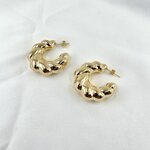 Creoles Natacha : de jolies boucles doreilles épaisses aux détails torsadés. En plaqué or 3 microns 18 carats