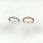 Bague Aurelie: Bague chaine rigide incrustée de zirconiums blancs. Existe en plaqué or 3 microns et en argent 925