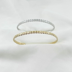Jonc sabine: bracelet rigide ouvert et fin composé de petits cercles perlés facile à porter seul ou non! En plaqué or 3 microns et en argent 925