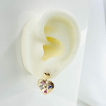 Boucles doreilles Joe: de jolis cœurs incrustés doxydes de zirconiums colorés. En plaqué or 3 microns 18 carats.