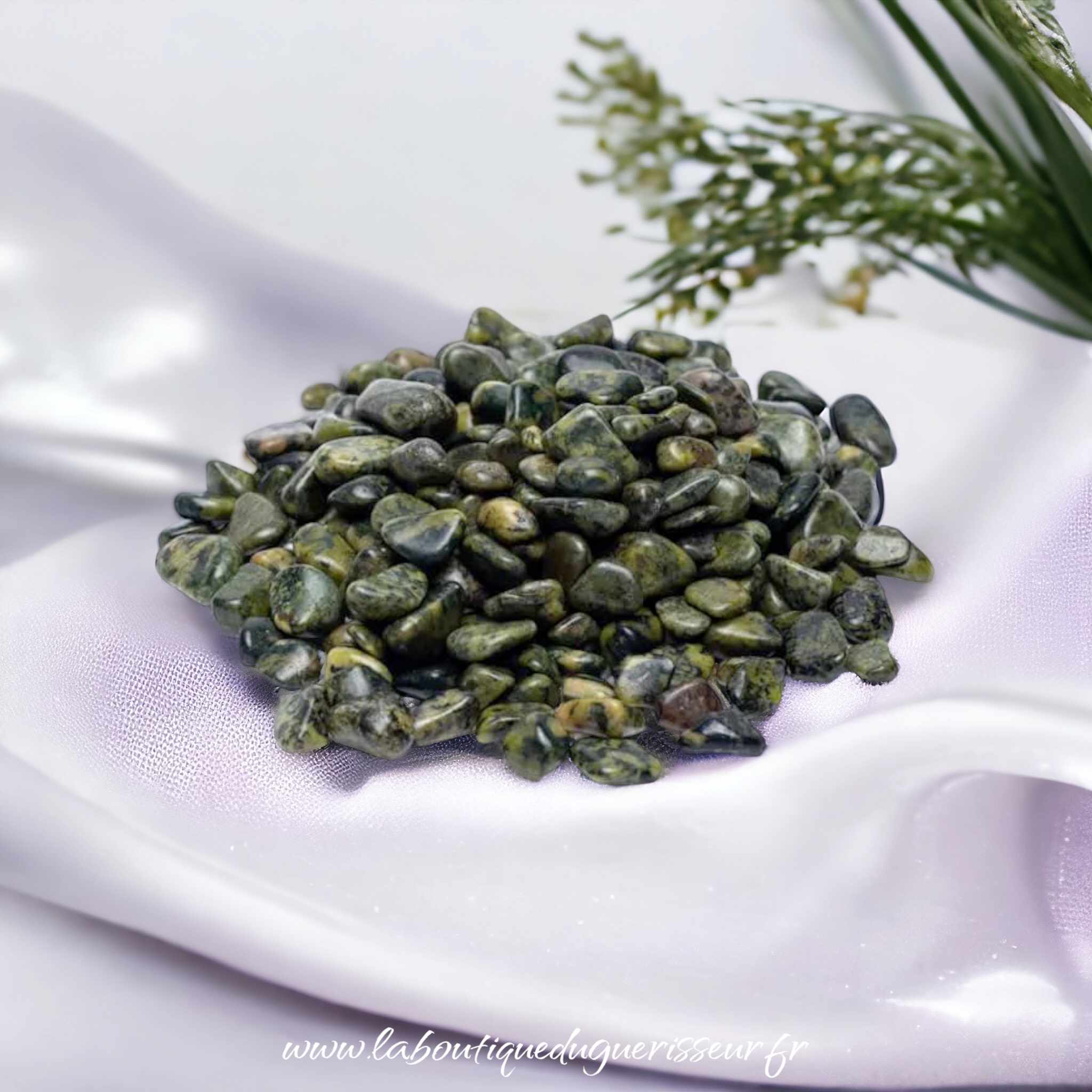 Chips de Jade Néphrite - Pochon de 50g