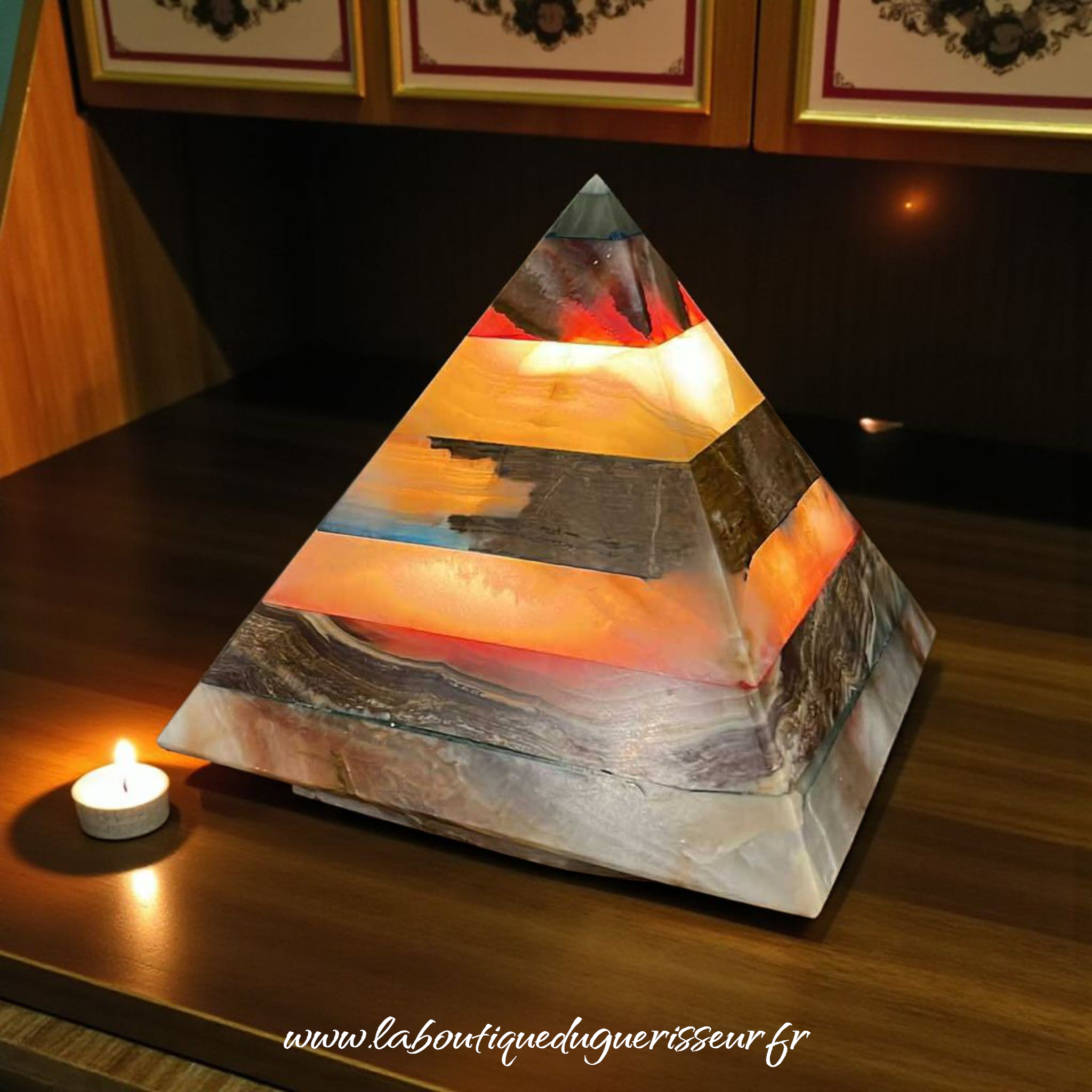 Lampe Pyramide en Onyx