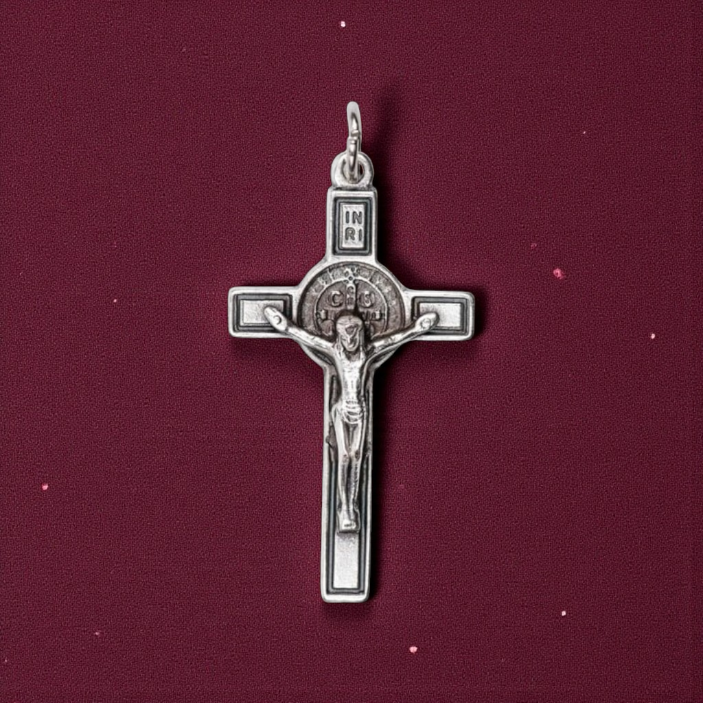 Croix de cou de Saint Benoît