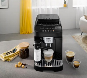 1-DELONGHI-magnifica-evo-latte-noir-extraction.jpg.pagespeed.ce.XaZ4upI8n-