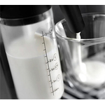 4-DELONGHI-magnifica-evo-latte-noir-carafe.jpg.pagespeed.ce.-qpYOwBqel