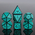 hdb-46-lot-de-7-des-en-bo-te-magic-flame-teal