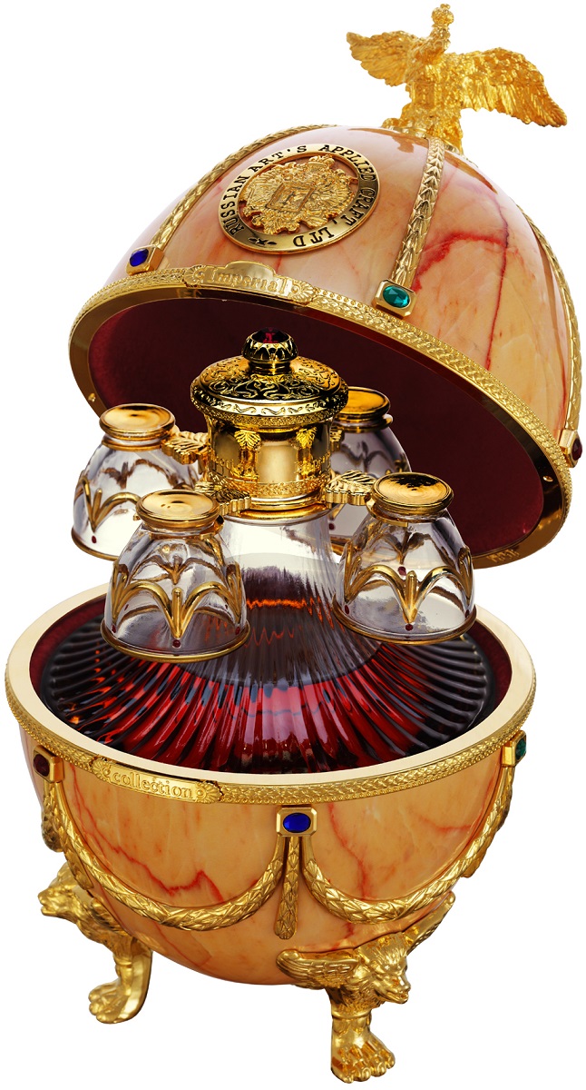 photo Egg cognac hors d' age Imperial collection Oeuf fabergé www.luxfood.fr.