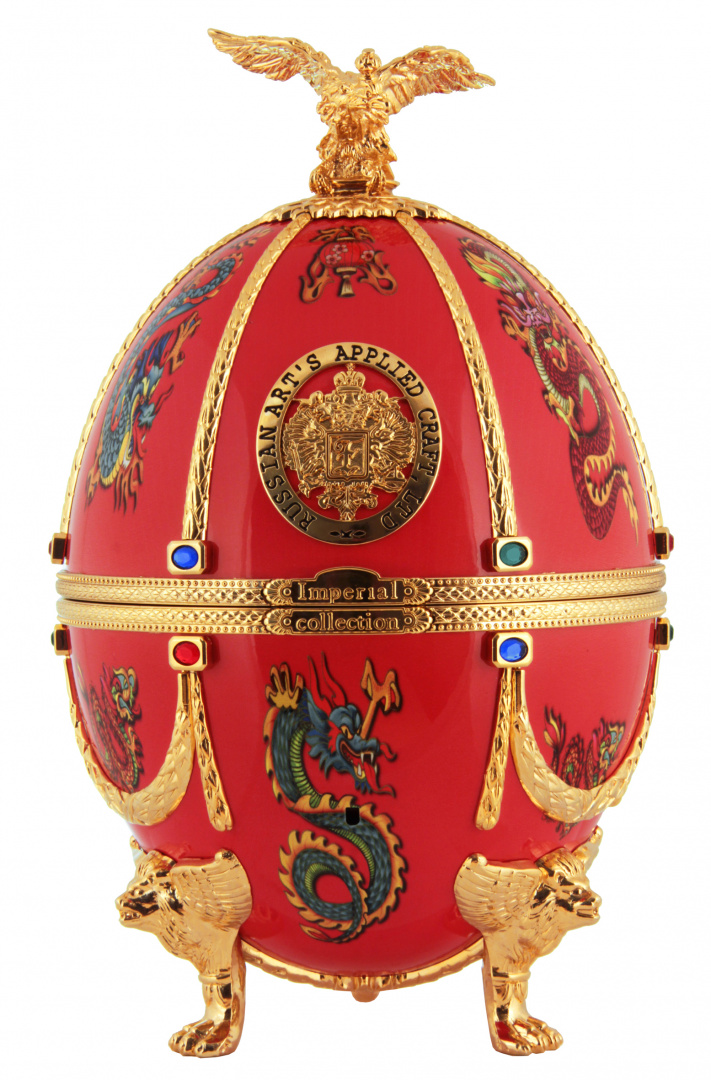 Oeuf de Fabergé Vodka imperial collection super premium rouge avec dragons et oiseaux