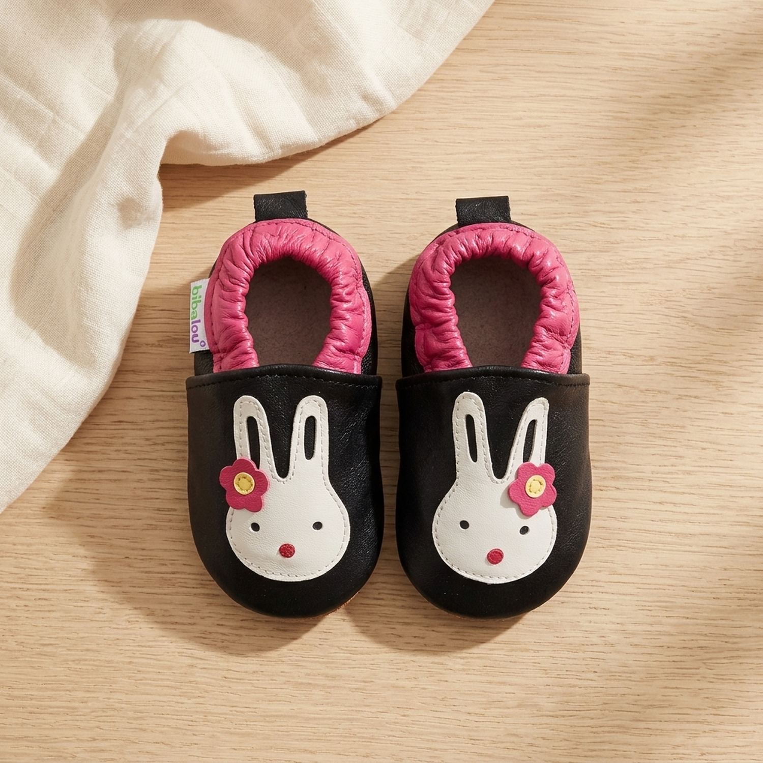 chaussons-bebe-cuir-souple-lapin-coquin-vue-dessus-6