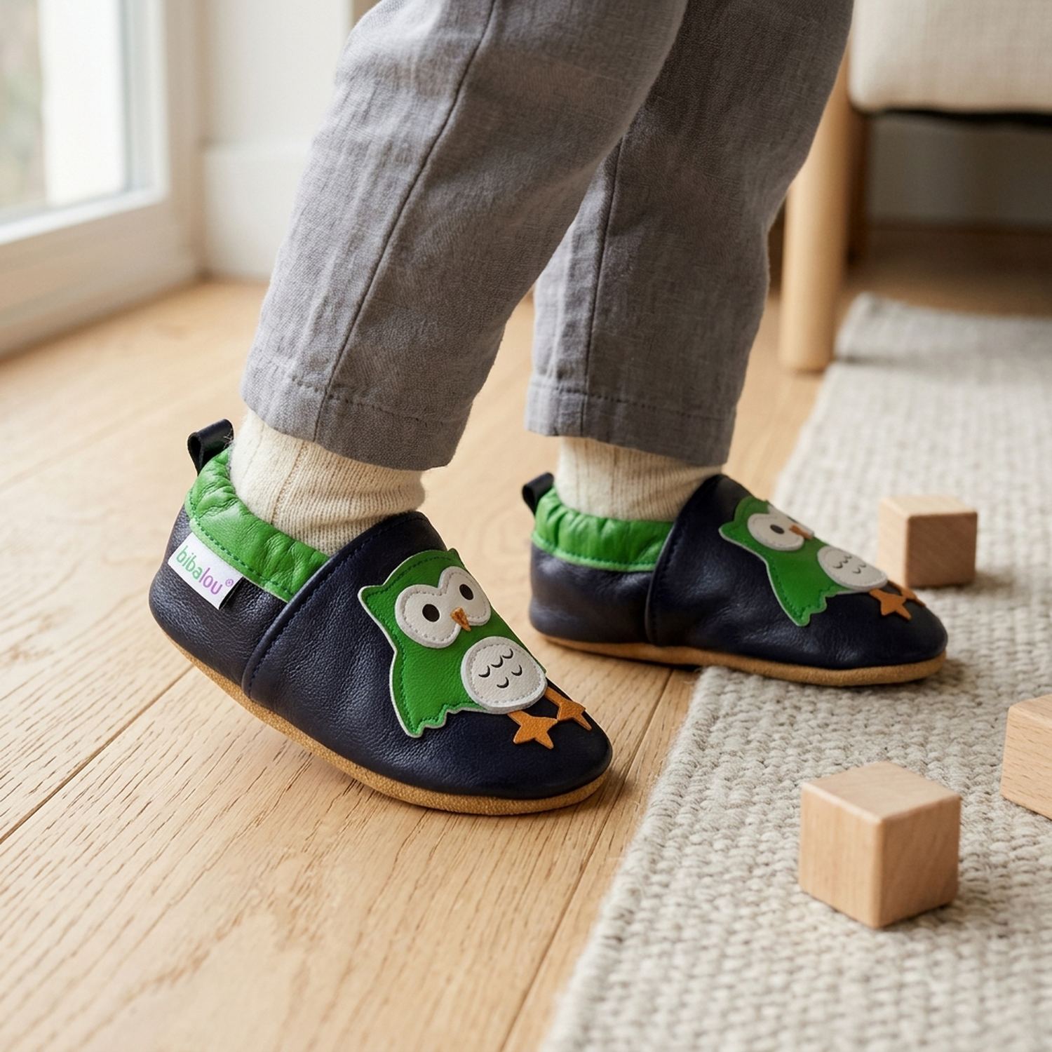 chaussons-bebe-cuir-souple-bibalou-le-hibou-portee-bebe-entier-4